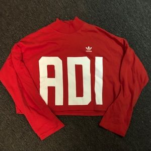 Adidas Cropped pullover!